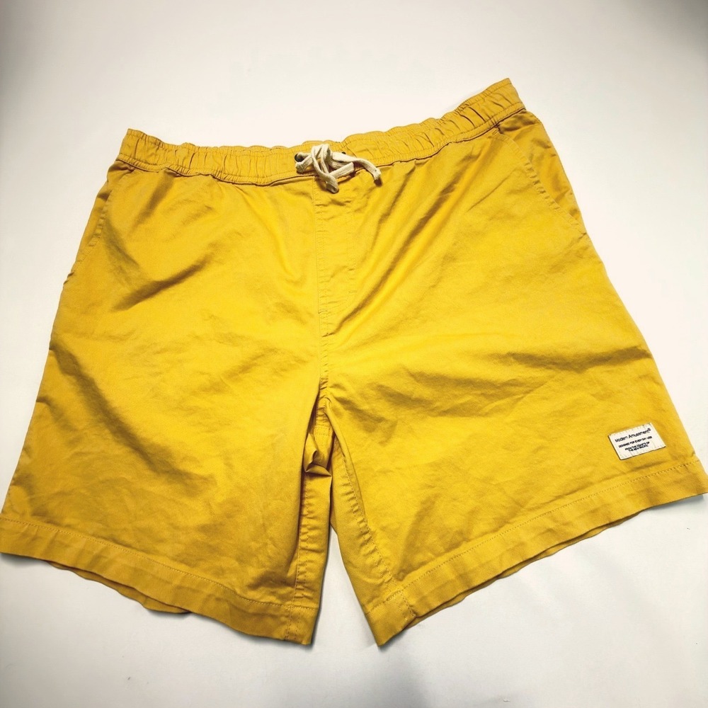 Modern Amusement Men's Large Yellow Drawstring Casual Shorts Cotton Stretch